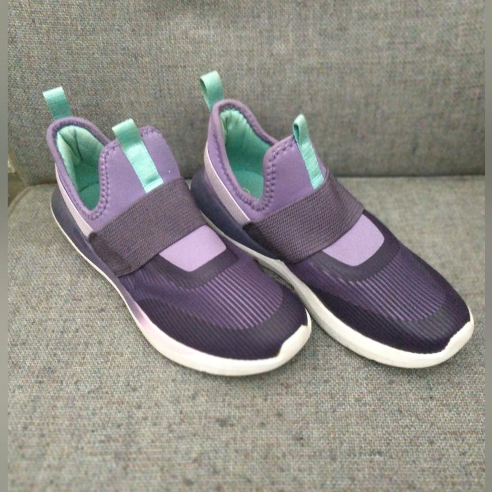 Kids Purple and Teal Slip-On Shoes Size 5